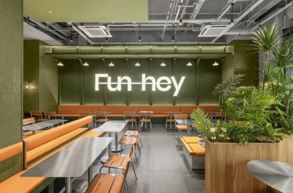 郑州金博大推荐Fun-hey余欢泰式快餐店装修设计(图3)